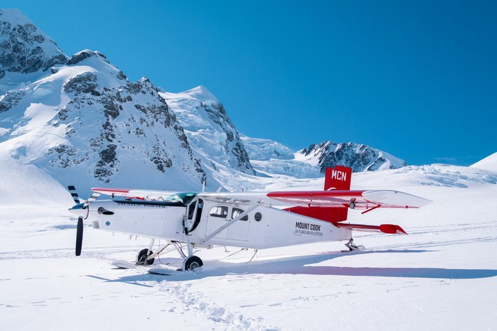 45-Minute Glacier Highlights Ski Plane Tour from Mount Cook - Photo 1 of 15